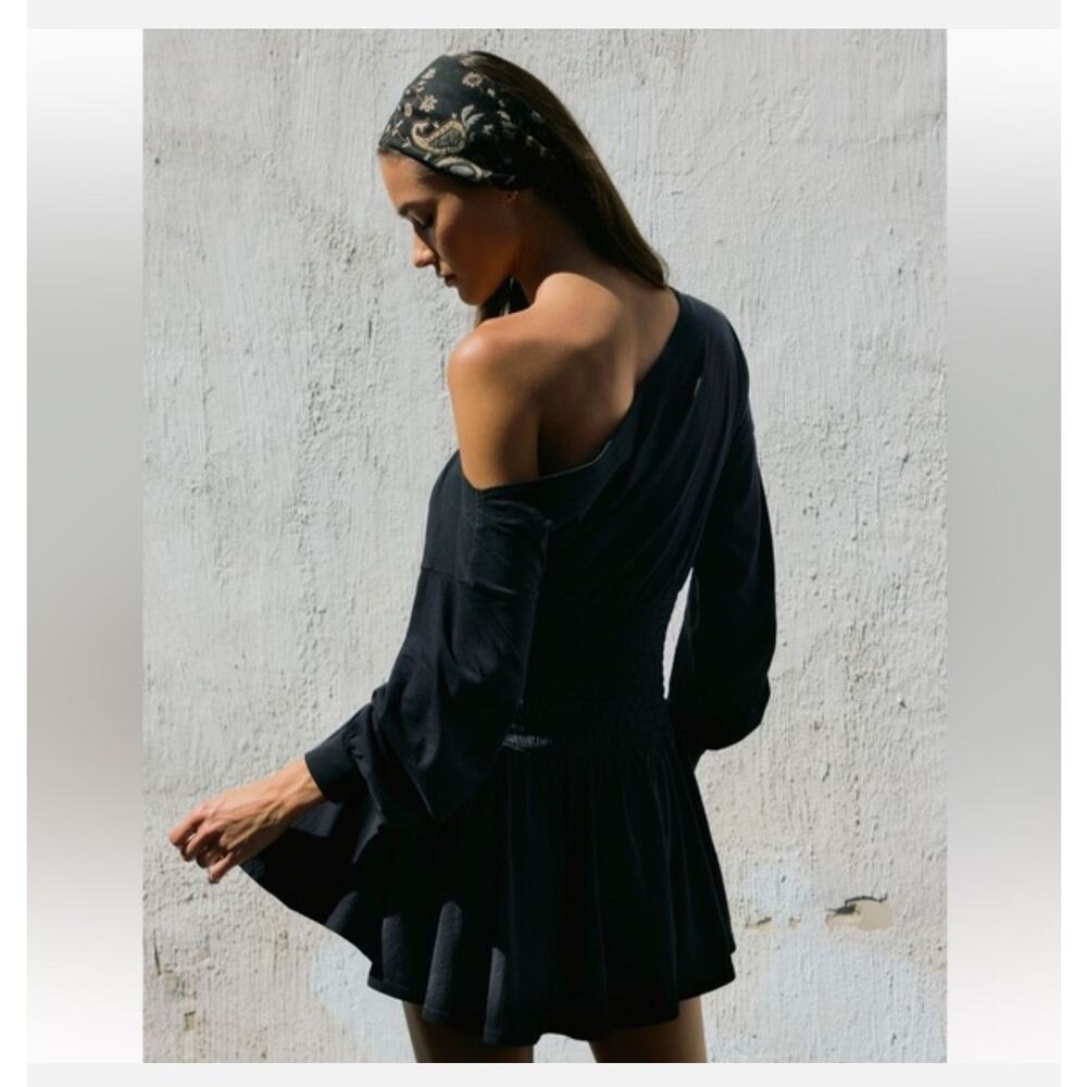 Free People Scorching Hot Black Mini Dress NWT - Picture 3 of 6